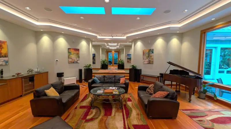 The Piano Lounge